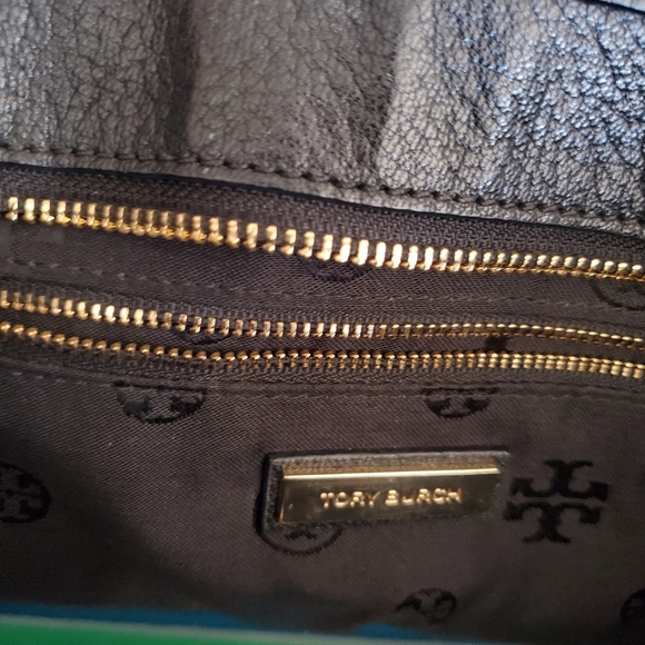 Tory Burch laptop top purse - Picture 3 of 7
